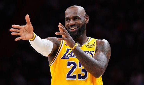 KY开云官网-湖人正式锁定季后赛席位 詹姆斯生涯19次进入季后赛历史第一