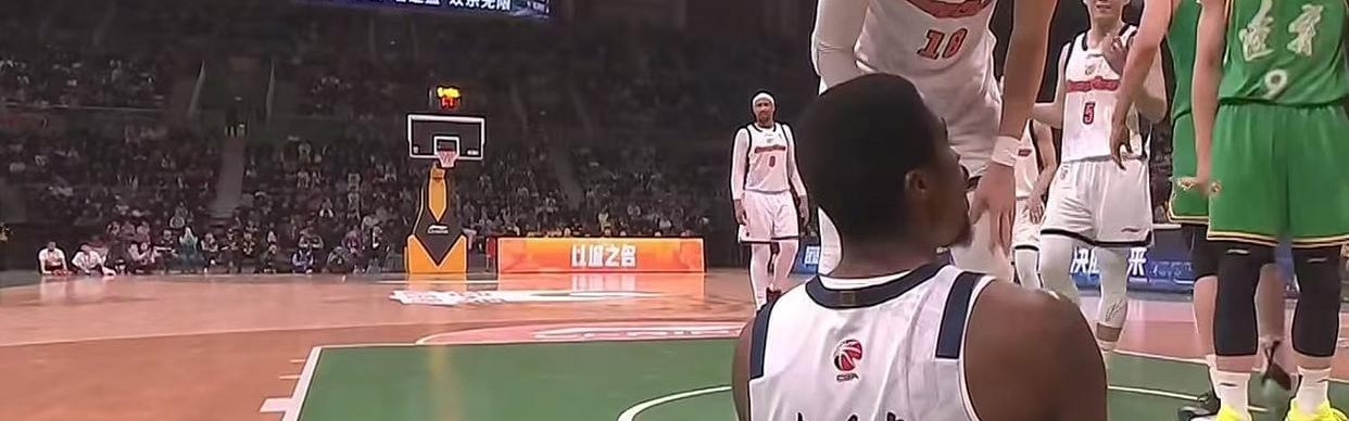 打爆曾凡博+碾压北京！广东“冠军锋线”打成大腿，杜锋赌对了！