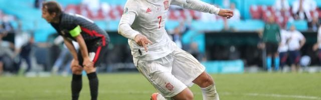 KY开云官网-莫拉塔爆射踢走愤懑 干脏活的中锋不应被如此对待