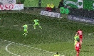 KY开云官网体育下载-【德甲】穆夏拉双响破纪录 拜仁3比2客胜沃尔夫斯堡