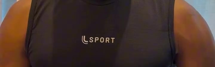 KY开云官网-还认得出吗！41岁前鲁能外援洛维宣布将退役，昔日脏辫如今成光头