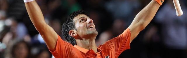 KY开云官网体育下载-1000胜来得太迟？这不是德约第一个被拖延的纪录！