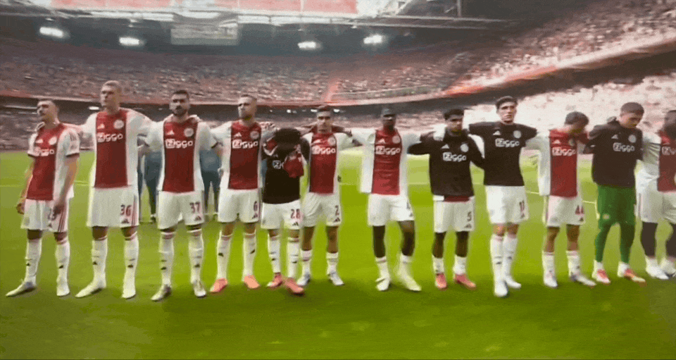 lmzD53V5VpoZ6x63bfqRUtt7D-7E.gif